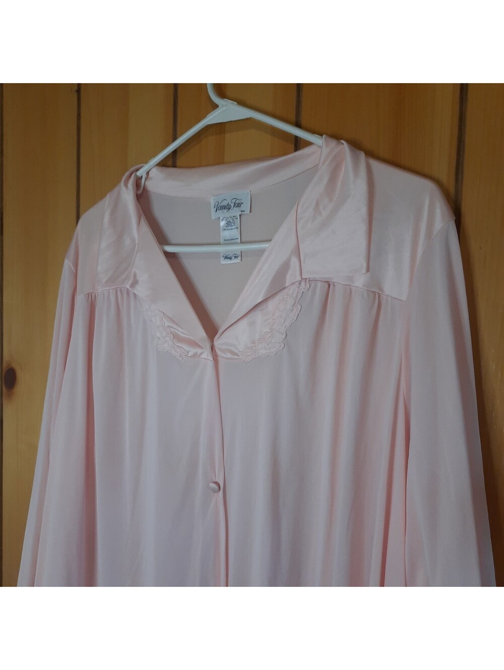Vintage Vanity Fair Womens Size XL Embroidery Pink Housecoat Pockets Robe Nylon